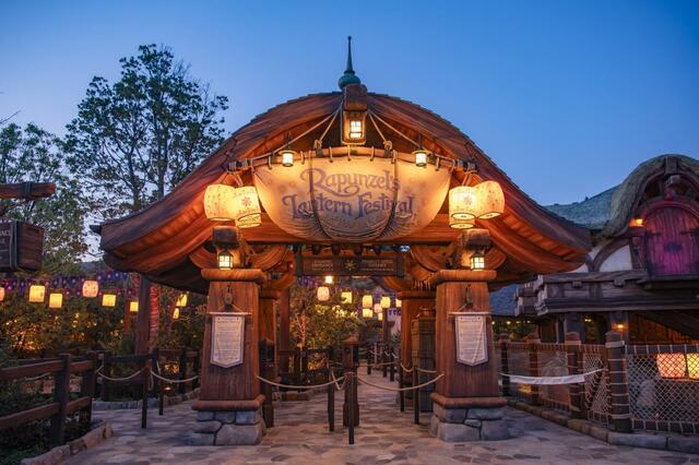 東京ディズニーシー「ファンタジースプリングス」内「ラプンツェルのランタンフェスティバル」