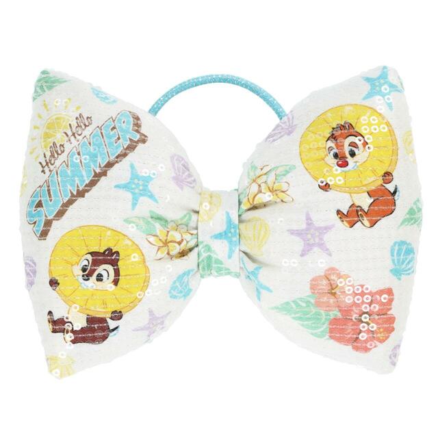 ヘアゴム 1,500円|夏の東京ディズニーリゾート「Hello Hello SUMMER!」グッズ|販売店舗:東京ディズニーランド「グランドエンポーリアム」、東京ディズニーシー「タワー・オブ・テラー・メモラビリア」|発売日:2026年6月11日(木)