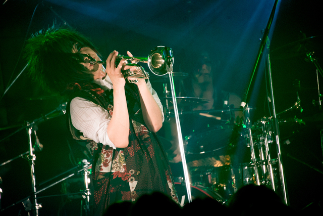 Jin-Machine・featuring16（Vo）