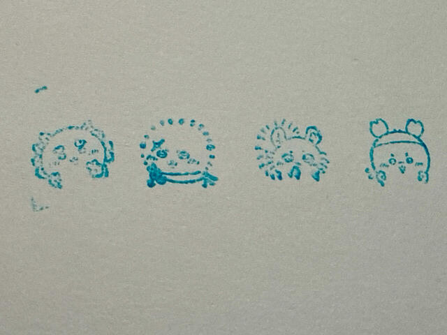 【ちいかわ スタンプブック】約1cm×1cmのミニサイズがかわいい♪ラッコやシーサーもいますよ！