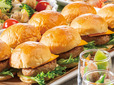 「ミニチーズバーガー」＜期間：2026年5月8日〜7月12日＞【サーロインステーキ＆アジアンフードが食べ放題！「東京ベイ舞浜ホテル ファーストリゾート」で週末限定ディナービュッフェ開催！】