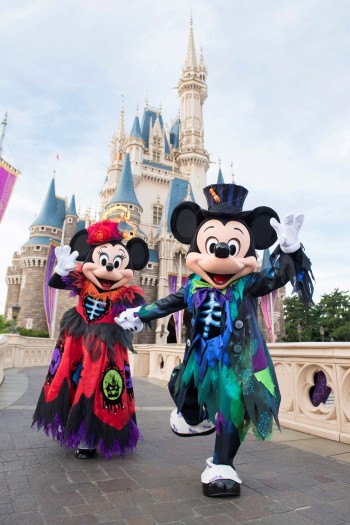 ディズニー速報】35周年のハロウィーンはミッキーたちがゴーストに変身