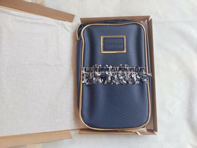 綺麗に梱包されている