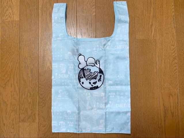 【Afternoon Tea　ポケッタブルバッグ／PEANUTS】寝転がったスヌーピーがかわいらしい♪