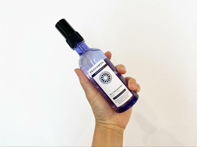 【プラウドメン スーツリフレッシャー】サイズは手のひらサイズ