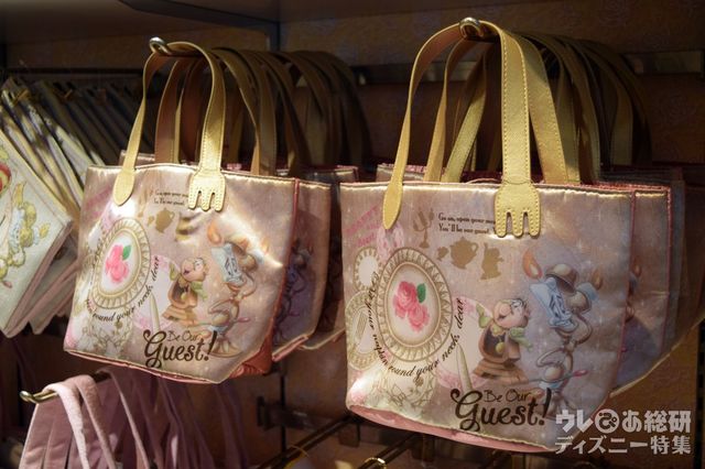 持ち手がスプーンとフォークになっています