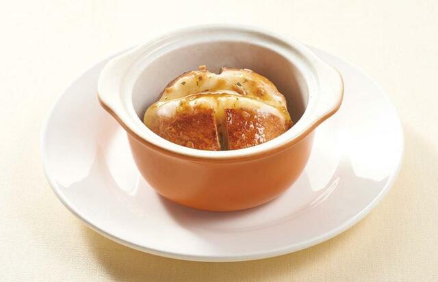 モッツァレラトースト ガーリック醤油ソース