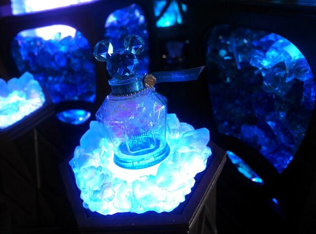 「東京ディズニーシー　25周年“スパークリング・ジュビリー”」ジュビリーブルーメモリーズ