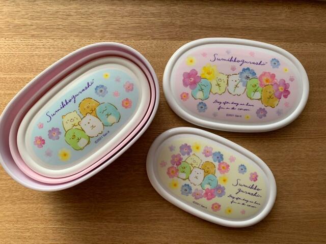 【スケーター 抗菌 お弁当 保存容器 3個セット すみっコぐらし フラワー】入れ子式に入っています