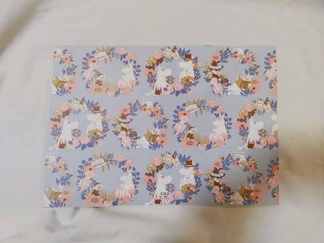 裏面にもイラストがたっぷり