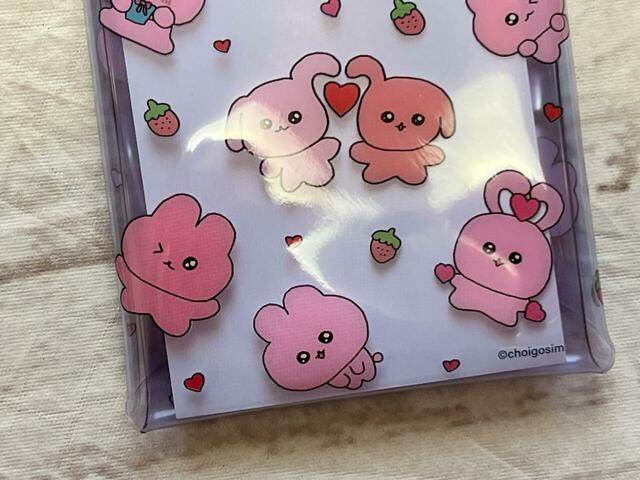 さまざまな表情、ポーズのうさぎゴシムちゃんが楽しめます