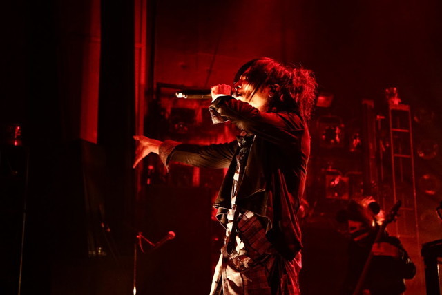 DEZERT　　撮影：小林裕和