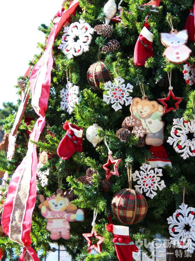 ダッフィーたちのクリスマスツリー