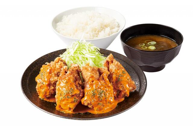 えびトマトソースからあげ定食