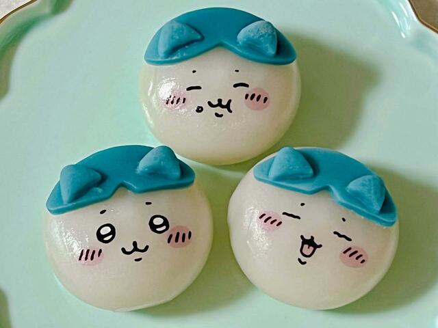 【食べマスモッチちいかわ第2弾】お昼寝から目覚めたのかな?眠そうなハチワレもキュート♡