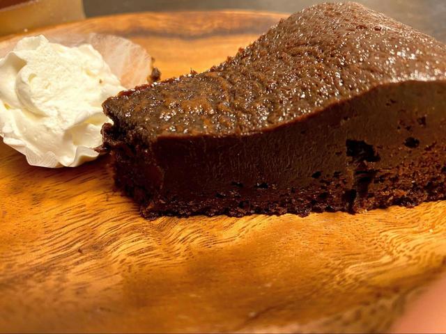 【はま寿司 濃厚ガトーショコラ】苦みと甘さのバランスが◎