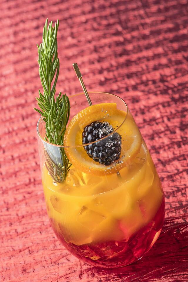 エンパイア・グリル　“ディズニー・ハロウィーン”スペシャルドリンク