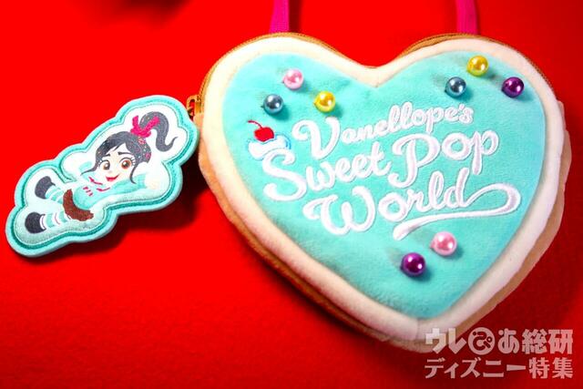 ネックポーチ 2,600円 ディズニー・パルパルーザ「ヴァネロペのスウィーツ・ポップ・ワールド」