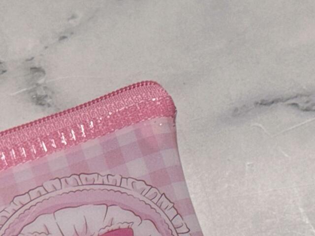 素材は塩化ビニル樹脂