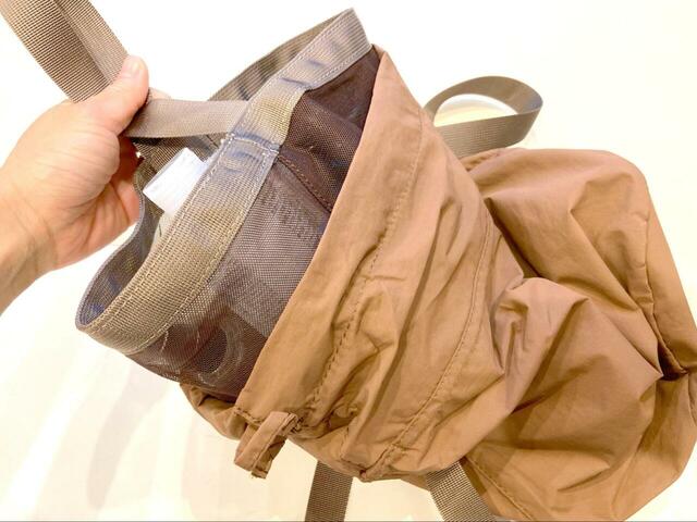 【BEAMS サウナバッグ】荷物の出し入れも楽々♪