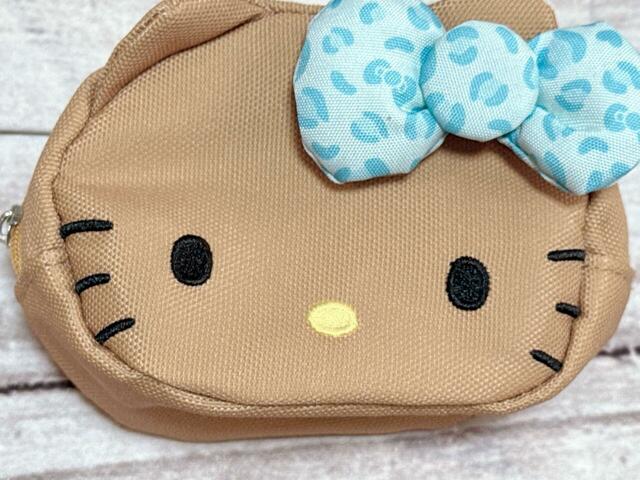 お顔は刺繍で描かれています。刺繍のクオリティGood!