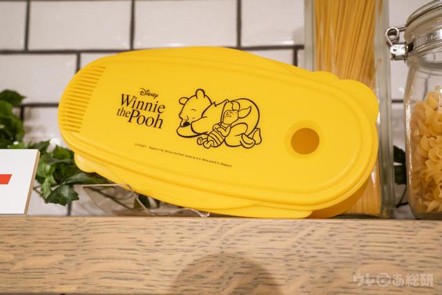 【くまのプーさん　ゆったりお買い物フェア】ゆでパスタ調理ケース　© DISNEY. Based on the 