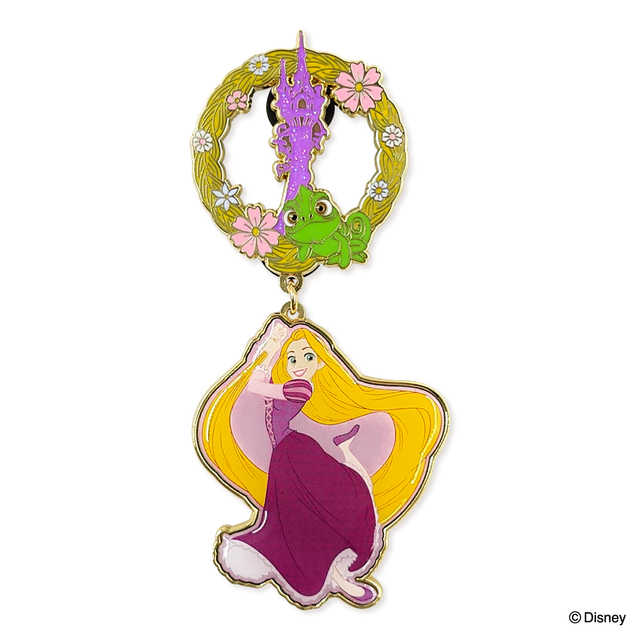コレクションピンバッジ　ラプンツェル＆パスカル　1,980円