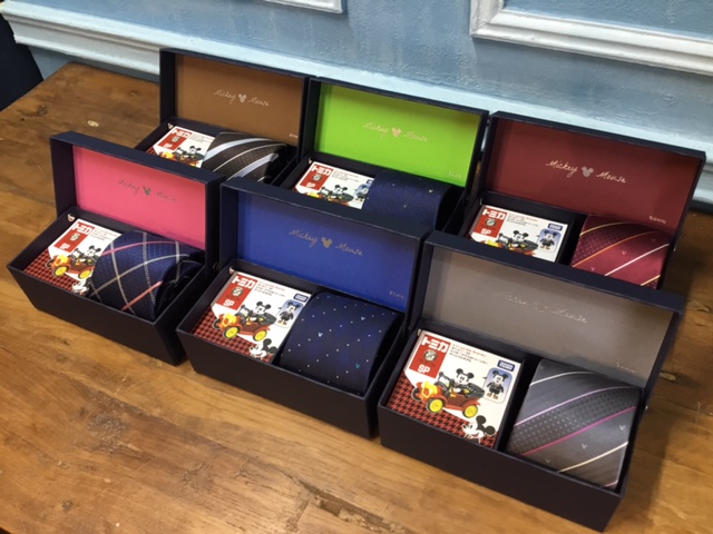 オリジナルネクタイ&限定デザインミニカー ギフトボックスセット 5,390円