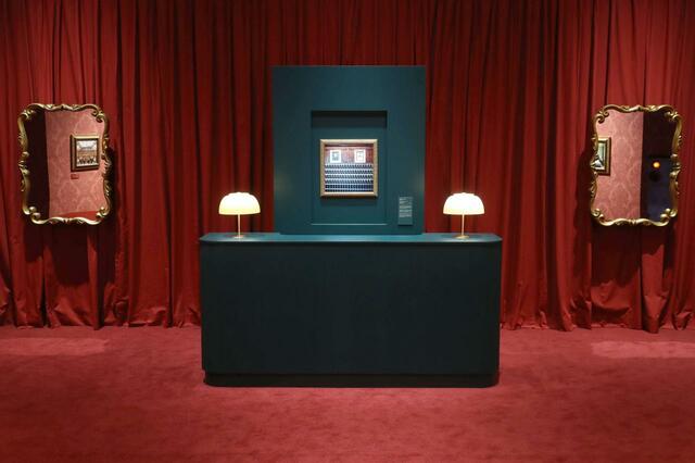 「ウェス・アンダーソンすぎる風景展」が開催された寺田倉庫の展示会場＝３日午前、東京都品川区(関勝行撮影)