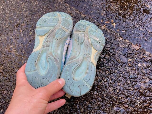 【アイリスオーヤマ 充電式ポータブルウォッシャー】こすることなくあっという間に泥を落とせました!