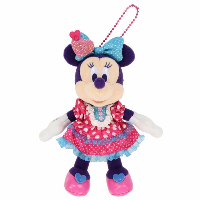 ぬいぐるみバッジ 2,600円｜東京ディズニーランド「ディズニー・パルパルーザ“ミニーのファンダーランド”」スペシャルグッズ｜東京ディズニーリゾート40周年“ドリームゴーラウンド”｜発売日：2024年1月9日（火）｜販売店舗：東京ディズニーランド「ディズニー＆カンパニー」