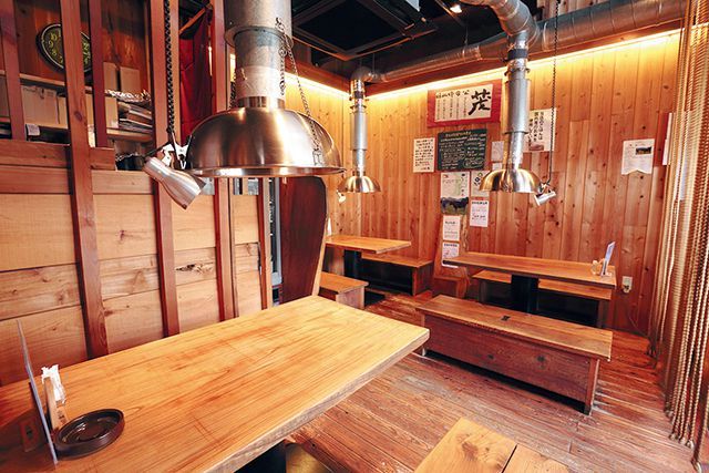 関西・焼肉の名店15／ろうす亭 茂（天神橋筋六丁目）　内観