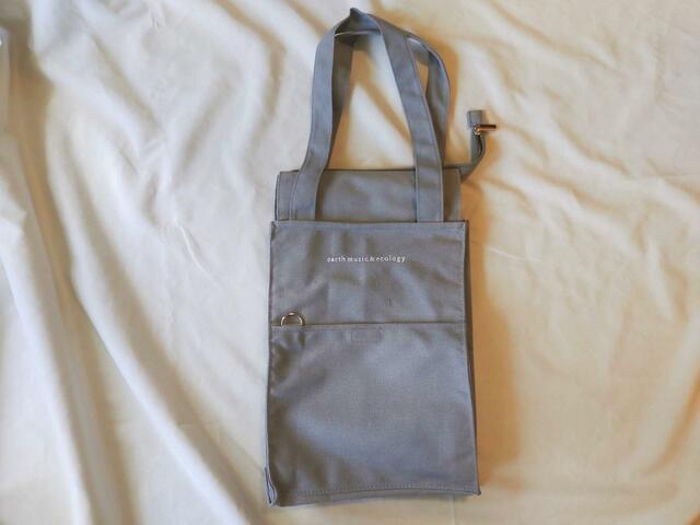 落ち着いたブルーグレーで大人っぽいデザイン【earth music＆ecology（アース ミュージック＆エコロジー）イベントトートバッグ】