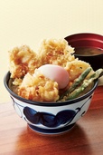 ポテサラとり天丼 半熟玉子付