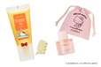 <HELLO KITTY>ローズマリー&オレンジスカルプ スクラブ 【AROMATICA】 2,310円(税込)/<HELLO KITTY>ビューティファイング ヘアミスト 【FEMMUE】 4,950円(税込)