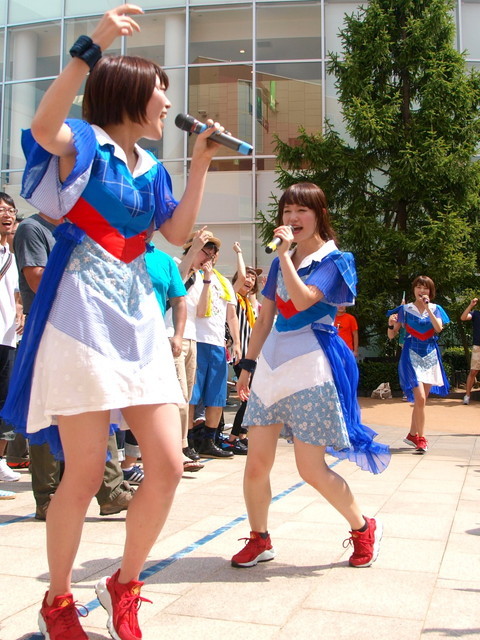 Negicco 柏の葉リリースイベント／ライブの様子