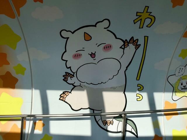 こんなにかわいい笑顔ですが、やることは恐ろしいあのこ…ちいかわワールドの闇深さの象徴といっても過言ではありません！