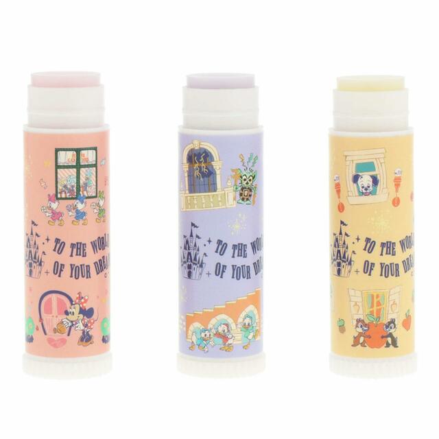 リップクリームセット 2,200円｜東京ディズニーリゾート内の窓やドアがデザインされたグッズ｜販売店舗：東京ディズニーランド「ホームストア」、東京ディズニーシー「エンポーリオ」｜発売日：2023年10月12日（木）