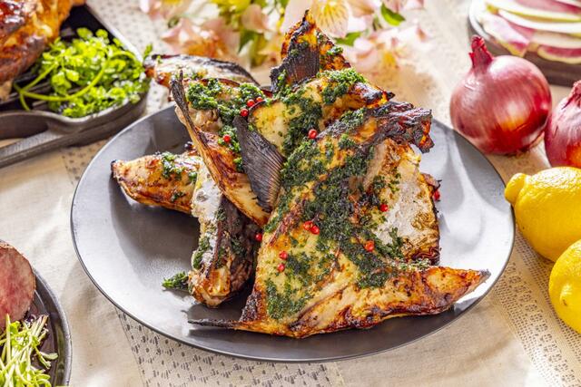 「鮪と旬魚のカマのハーブロースト」＜ランチ：大人 5,500円～＞【帰ってきた！カレービュッフェ&アニバーサリープレミアムメニュー】