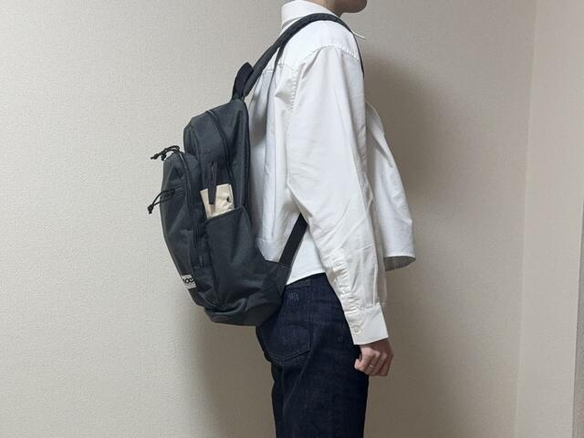 【アウトドアプロダクツ リュック ヘザーテクス】ショルダーストラップはやや硬め。使い込むうちに馴染んでくることを期待します◎