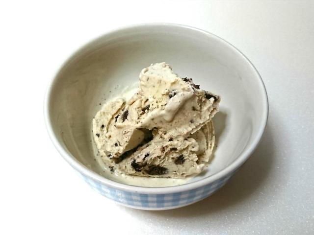 贅沢にひとりじめしてもこの安さ！【ハーゲンダッツジャパン　ハーゲンダッツ パイント クッキー＆クリーム　473ml　568円】