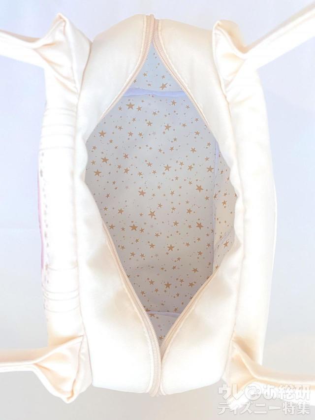 「ダッフィー＆フレンズのスターリードリームス」スーベニアランチケース内側