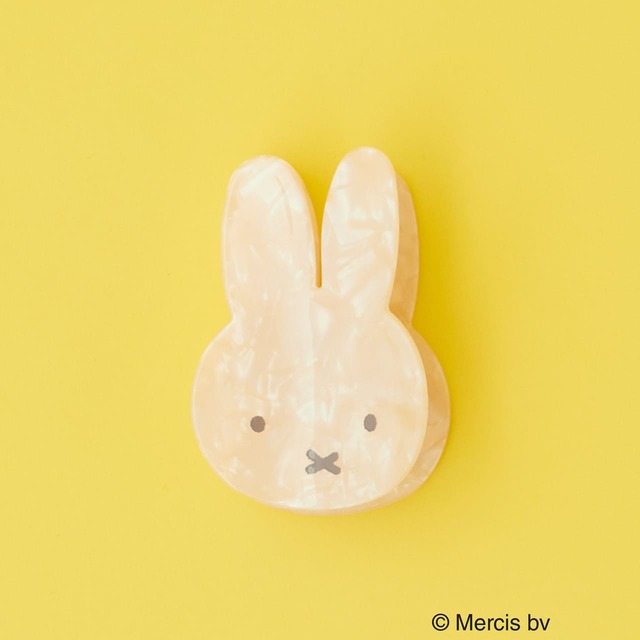 【ミッフィー×OPAQUE.CLIP】【miffy】フェイス型シェル調ヘアクリップ ¥2,990/ミッフィーの顔型が可愛いヘアクリップ