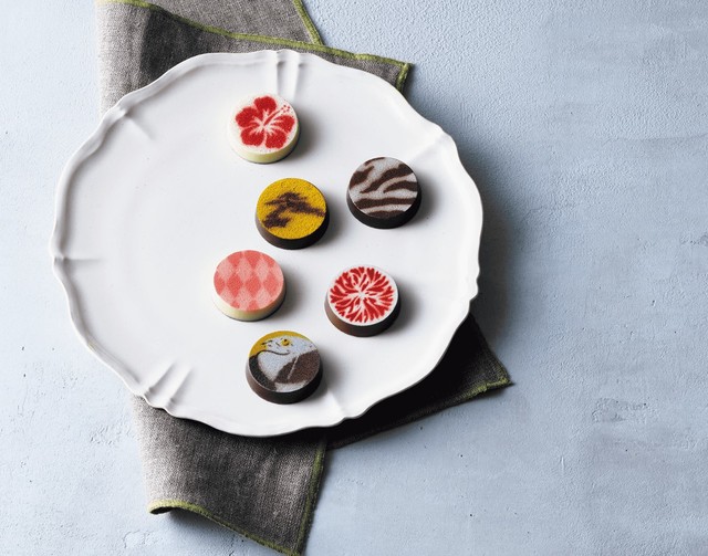 〈マレーン・クーチャンス〉アートボンボンコレクション