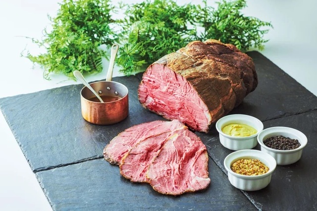 横浜ロイヤルパークホテル「スカイブッフェ MEAT＆MEET 感謝の復刻メニュー」