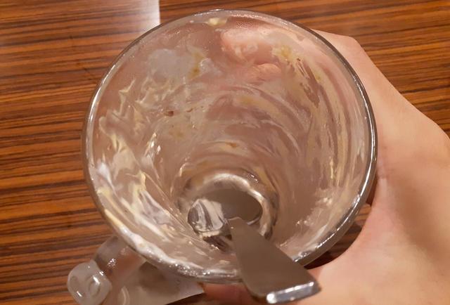 完食！ひとりでも、けっこういけましたね。／びっくりドンキー「ジョッキパフェ」