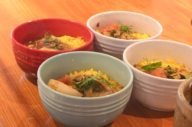 【ル・クルーゼ】お鍋のほか、カトラリーやプレートなどの展開もあります