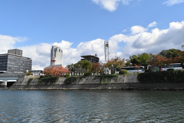 元安川側から見た広島の街