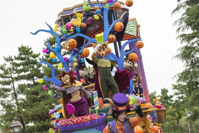 東京ディズニーランド「ザ・ヴィランズ・ハロウィーンInto the Frenzy”」プレスプレビューの様子