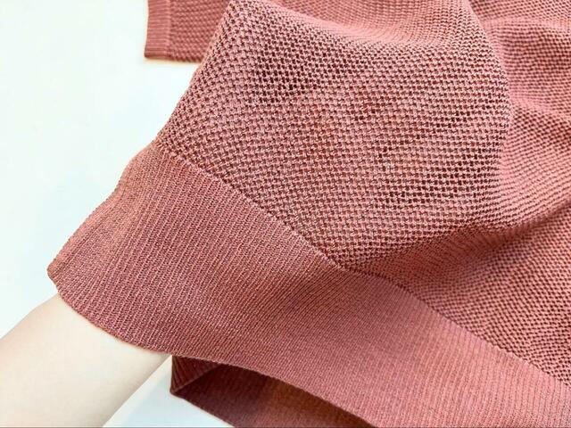 【GLOBAL WORK 洗えるメッシュラメプルオーバー*タンク】涼しげなのにどこか上品な印象の生地感です♪